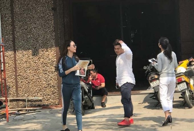 Đàm Thu Trang xuất hiện phờ phạc khi có tin trục trặc với Cường Đô la Đàm Thu Trang xuất hiện phờ phạc khi có tin trục trặc với Cường Đô la