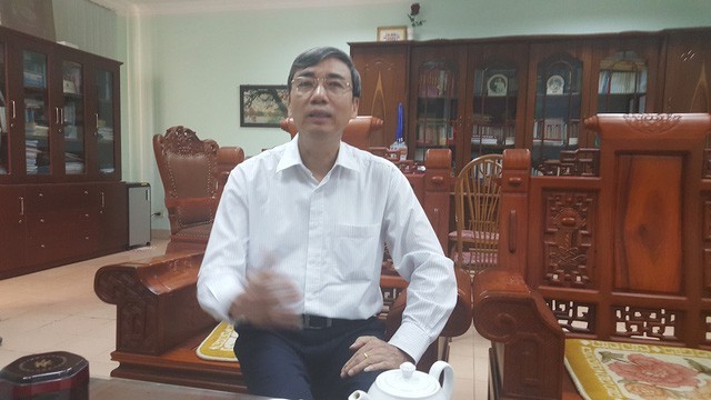 Giám đốc Sở GD-ĐT Vĩnh Phúc bị kỷ luật Ông Hoàng Minh Quân- Giám đốc Sở Giáo dục và Đào tạo Vĩnh Phúc trong lần trao đổi với PV Dân trí (Ảnh: T.K)