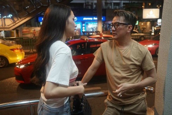 Mr Đàm sang Thái gặp Hương Giang, chia sẻ cách ứng xử của hoa hậu Đàm Vĩnh Hưng sang Thái Lan gặp Hương Giang