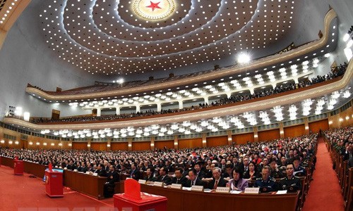 Quốc hội Trung Quốc công bố kế hoạch cải tổ nội các quy mô lớn Toàn cảnh phiên họp toàn thể thứ 3, Kỳ họp thứ nhất Quốc hội Trung Quốc khóa XIII tại Bắc Kinh. (Nguồn: THX/ TTXVN)
