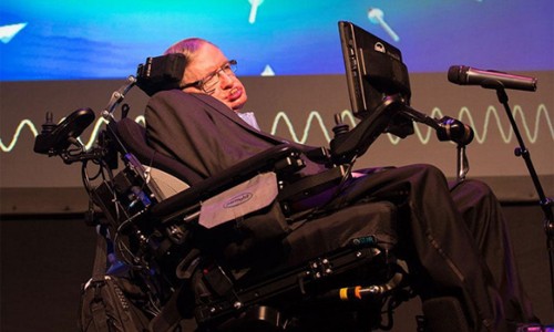 Stephen Hawking và 76 năm giải mã các bí ẩn vũ trụ Stephen Hawking và 76 năm giải mã các bí ẩn vũ trụ