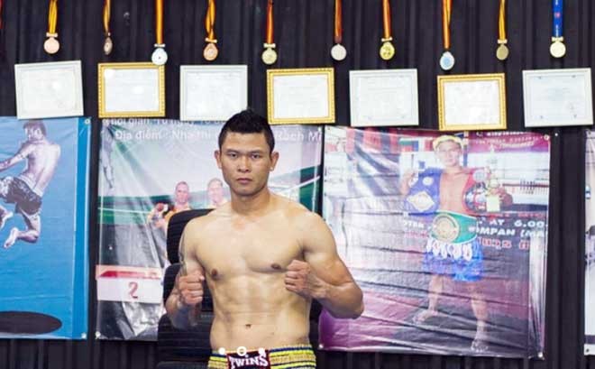 Khiêu khích ‘Vua’ Kickboxing Việt Nam, thanh niên bị đấm ngất xỉu Huỳnh Văn Dũng từng thống trị làng Kickboxing Việt Nam và lời thách đấu đến võ sư Flores.