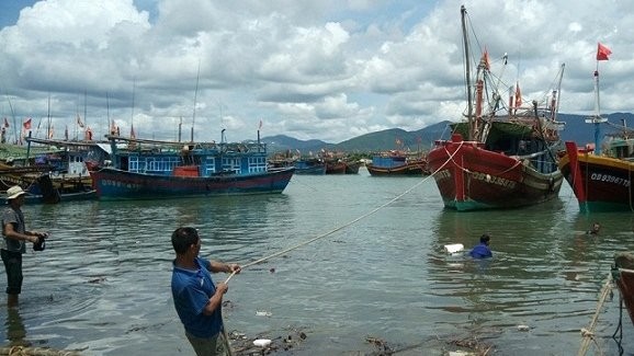 Trích hơn 100 triệu tiền đền bù sự cố Formosa đi du lịch Cả 9 thôn ở xã Cảnh Dương bị thiệt hại rất nặng nề sau sự cố Formosa