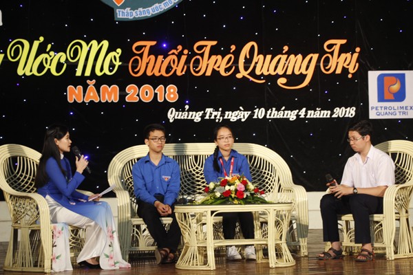 Tự hào 'Thắp sáng ước mơ tuổi trẻ Quảng Trị' Tự hào 'Thắp sáng ước mơ tuổi trẻ Quảng Trị'