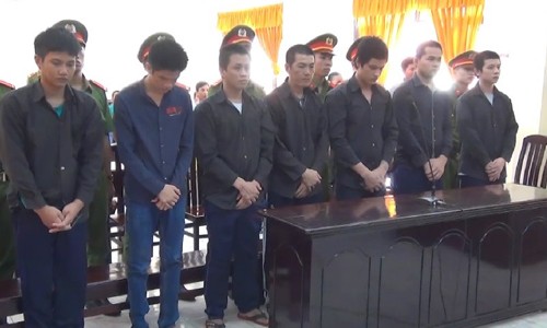 Tử hình đối tượng giết hai công nhân ở Phú Quốc Các bị cáo tại phiên tòa
