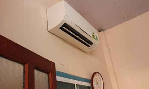 'Hốt bạc' với dịch vụ cho thuê máy lạnh ở TPHCM Để tiết kiệm chi phí, nhiều gia đình ở Sài Gòn chọn thuê máy lạnh trong mùa nắng nóng. Ảnh: Phúc Minh