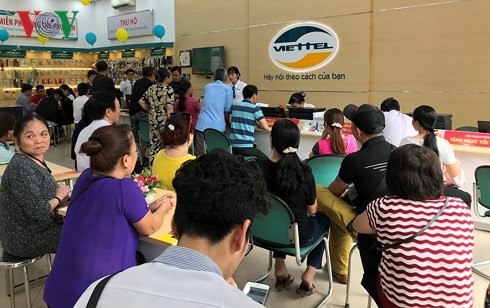 Các nhà mạng di động đang được trao quá nhiều quyền? Cần khung pháp lý quản lý các nhà mạng chặt chẽ hơn nữa.