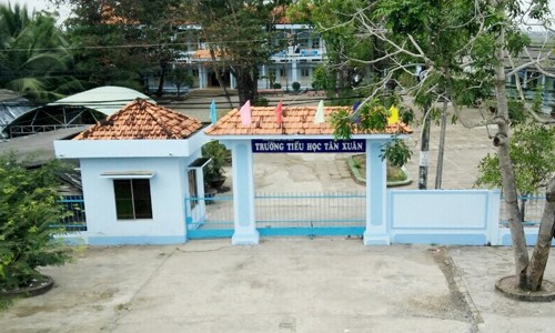 Thủ khoa trượt viên chức: Chủ tịch Hội đồng thi nhận sai sót Trường tiểu học thí sinh đăng ký dự thi viên chức giáo dục