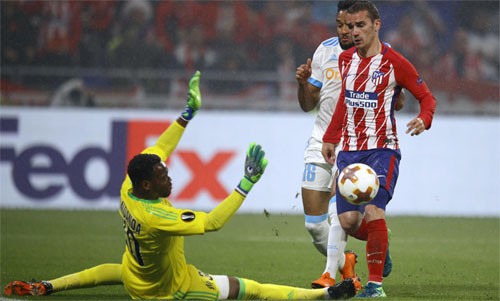 Griezmann nói về cú đúp ở chung kết Europa League Griezmann tâng bóng nâng tỷ số lên 2-0 trong trận chung kết tối 16/5. Ảnh: Reuters