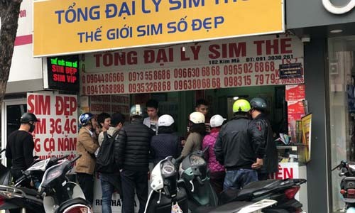 Sim 'tứ quý - tam hoa', tăng giá 'sốc' vẫn tranh nhau mua Đại lý sim số đẹp tại nhiều nơi đang báo hết sim 11 số