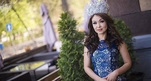 Hoa hậu quý bà 2018 vừa đăng quang tử vong do tai nạn giao thông "Hoa hậu quý bà thế giới - 2018" Saniya Shakirova.