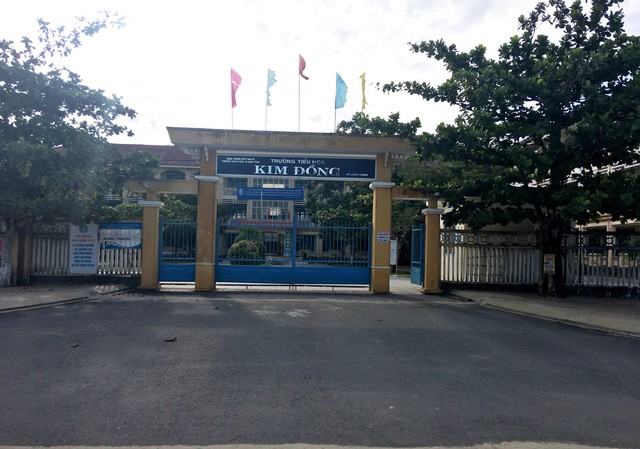 Lùm xùm chuyện học sinh bị đánh trượt xuất sắc ở Quảng Nam Phụ huynh bức xúc vì cho rằng nhà trường đánh giá không công bằng về thành tích học tập của con mình