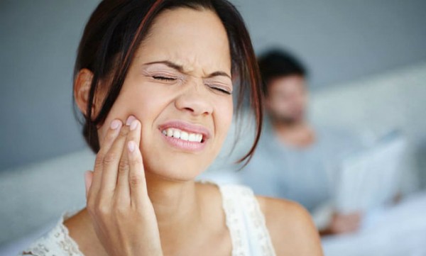 Cảnh giác ung thư khi đau răng kéo dài không khỏi Nguyên nhân gây nên đau vùng răng hàm mặt đôi khi rất phức tạp, cần phối hợp nhiều chuyên khoa để chẩn đoán. Ảnh: dentist.