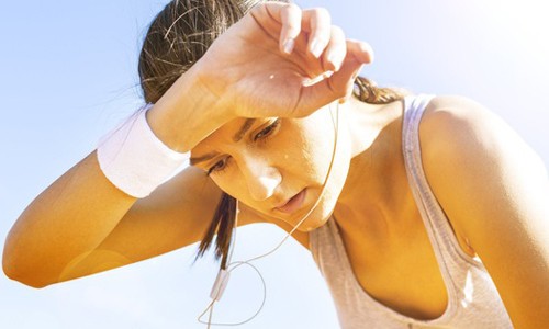 4 phiền toái mùa hè làm bạn đổ bệnh 4 phiền toái mùa hè làm bạn đổ bệnh