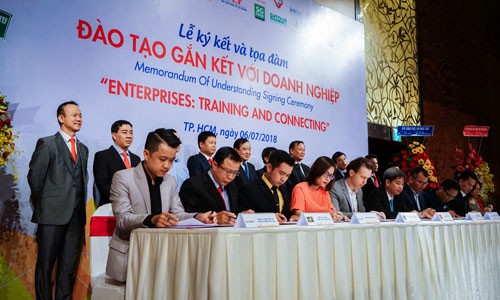Thêm 27 doanh nghiệp ký kết hợp tác đào tạo với UEF Có thêm 27 doanh nghiệp ký kết hợp tác với UEF trong năm 2018