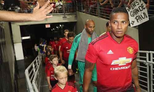 Ai sẽ là đội trưởng của MU ở mùa giải mới? Valencia sẽ là thủ quân mới của MU