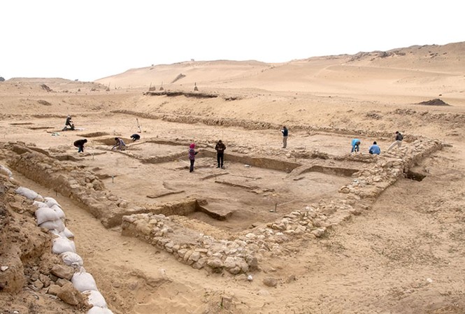 Phát hiện hai công trình bí ẩn gần kim tự tháp Giza Nguồn: AERA
