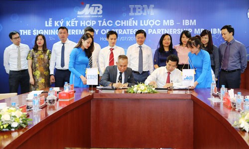 Ngân hàng TMCP Quân đội hợp tác chiến lược với tập đoàn IBM Ngân hàng TMCP Quân đội hợp tác chiến lược với tập đoàn IBM