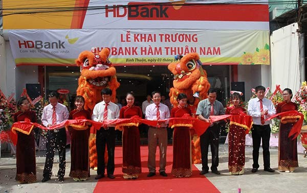 HDBank khai trương 5 điểm giao dịch mới HDBank khai trương 5 điểm giao dịch mới
