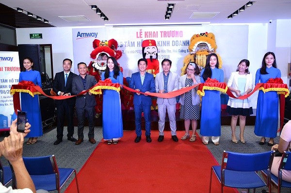 Amway Việt Nam khai trương trung tâm hỗ trợ kinh doanh tại Đà Nẵng 1. Trung tâm hỗ trợ kinh doanh mới của Amway Việt Nam tọa lạc tại địa chỉ Tầng 7, Tòa nhà PGT, số 220 Nguyễn Hữu Thọ, Hòa Cường Bắc, Tp. Đà Nẵng