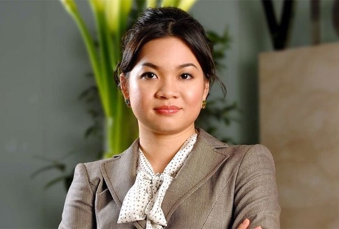 Bán rẻ cổ phiếu, bà Nguyễn Thanh Phượng đang toan tính điều gì? Bán rẻ cổ phiếu, bà Nguyễn Thanh Phượng đang toan tính điều gì?