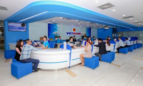 Vietbank được chấp thuận tăng vốn Khách hàng giao dịch tại Vietbank