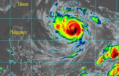 Lại xuất hiện siêu bão Trami gần Biển Đông Ảnh vệ tinh chụp bão Trami.