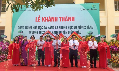 Lễ khánh thành công trình nhà học 2 tầng Trường THCS Diễn Hạnh Lễ khánh thành công trình nhà học 2 tầng Trường THCS Diễn Hạnh