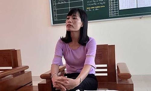Hiệu trưởng trường xảy ra vụ 231 cái tát: Lấy lời khai không có gì sai Hiệu trưởng trường THCS Duy Ninh.
.