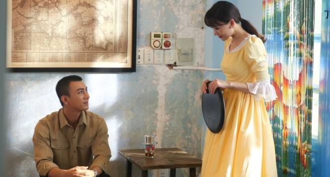 Showbiz 16/10: Hari Won 'bỏ chồng' chọn 'trai đẹp' đóng MV mới Hình ảnh trong MV.