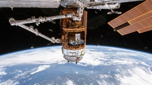 Nhật Bản lần đầu đưa các mẫu vật từ ISS về Trái đất thành công Tàu vũ trụ Kounotori 7 đã hoàn thành nhiệm vụ. Ảnh: SpaceFlight Insider.