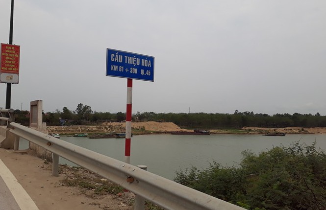 Chàng trai dũng cảm lao xuống sông cứu cô gái 9X tự tử Cầu Thiệu Hóa