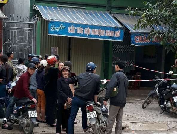 Phát hiện 2 vợ chồng tử vong trong quán gội đầu Phát hiện 2 vợ chồng tử vong trong quán gội đầu
