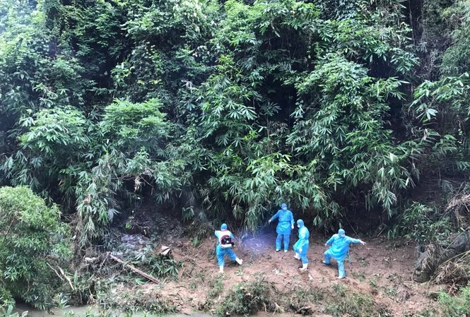 Tìm thấy thi thể bé gái 5 tuổi bị lũ quét ở Thanh Hóa Hiện trường tìm thấy thi thể cháu bé