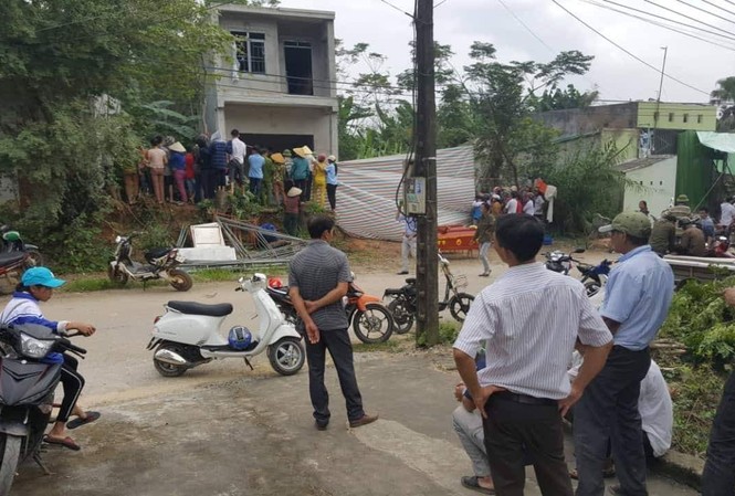 Vợ nghi bị cứa cổ chết: Phát hiện thi thể người chồng trôi trên sông Hiện trường nơi xảy ra vụ việc