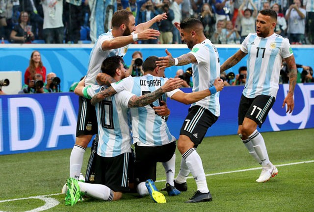 Báo chí thế giới sửng sốt với trận Argentina thắng Nigeria Báo chí thế giới sửng sốt với trận Argentina thắng Nigeria