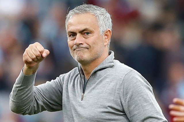 M.U cho Mourinho thêm 100 triệu bảng để cải tổ đội hình Mourinho được BLĐ M.U chi cho 100 triệu bảng để mang về một số tân binh trong kỳ chuyển nhượng mùa Đông tới.