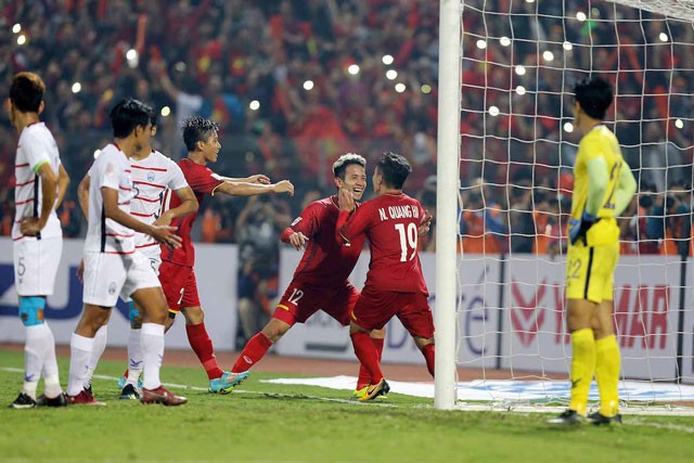 Báo Hàn Quốc nhận định tuyển Việt Nam ‘dưới cơ’ Thái Lan Báo Hàn Quốc nhận định tuyển Việt Nam ‘dưới cơ’ Thái Lan