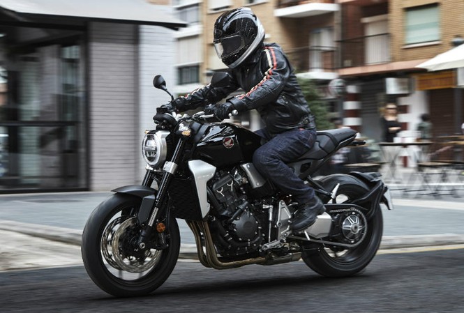 Honda CB1000R 2018 được giới thiệu ở Thái Lan Honda CB1000R 2018 được giới thiệu ở Thái Lan