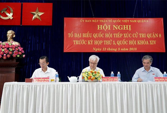 Bí thư TPHCM xin phép vắng mặt buổi tiếp xúc cử tri Bí thư TPHCM xin phép vắng mặt buổi tiếp xúc cử tri
