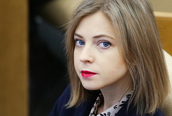 Nữ nghị sĩ xinh đẹp của Nga mời ông Trump tới Crimea Nữ nghị sĩ xinh đẹp Natalya Poklonskaya của Nga.