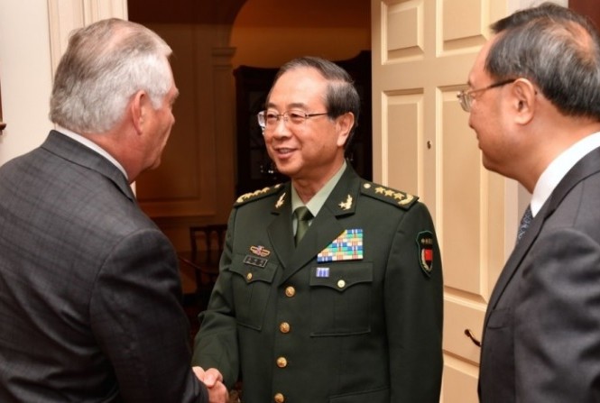 Mỹ không hài lòng vì Trung Quốc 'lấp lửng' trong vấn đề Triều Tiên Đối thoại Mỹ- Trung đồng thuận về chống khủng bố nhưng vẫn bất đồng về vấn đề Triều Tiên. Ảnh: Reuters