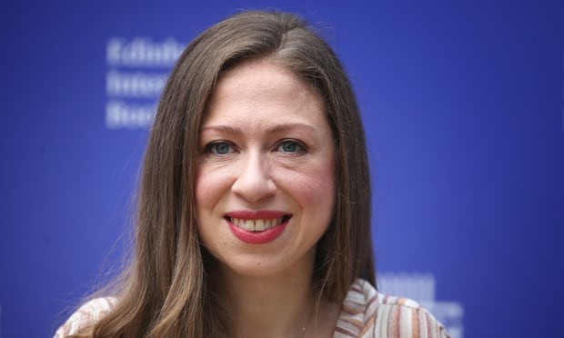 Bất bình với ông Trump, con gái cựu tổng thống Clinton sẽ tranh cử Chelsea Clinton, con gái của cựu Tổng thống Bill Clinton và cựu ngoại trưởng Hillary Clinton.