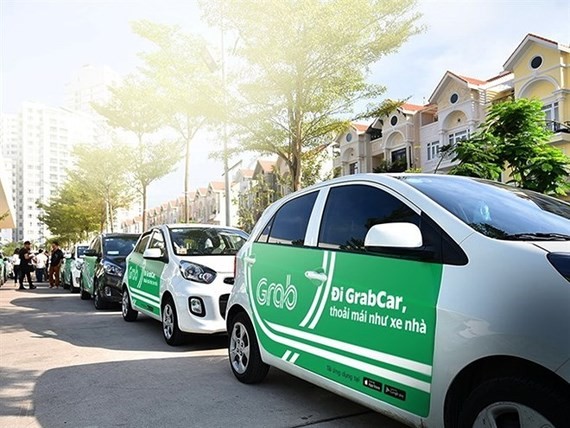 Grab sẽ phải gắn biển “taxi điện tử”? Grab sẽ phải gắn biển “taxi điện tử”?