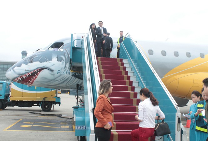 Vietnam Airlines tính thay dần máy bay ATR bằng tàu bay thế hệ mới Máy bay E190-E2 có thể sẽ thay thế các máy bay ATR Việt Nam đang khai thác thương mại.