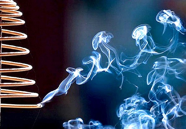 Cách phòng tránh ung thư từ khói hương Ảnh minh họa: Internet