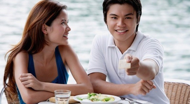 Đồng nghiệp tuyên bố muốn bám riết tôi cả đời Ảnh minh họa: Internet