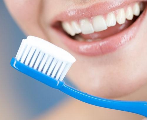 Lợi hại kem đánh răng fluor Ảnh minh họa: Internet