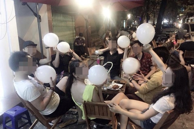 Shisha, bóng cười, chết người...như bỡn! Ảnh minh họa: Internet