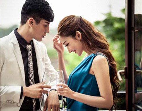 Hạnh phúc sẽ quay về sau chuỗi ngày ê chề cay đắng Ảnh minh hoạ: Internet